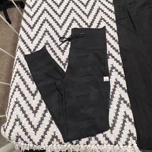 Vuori Daily Legging S